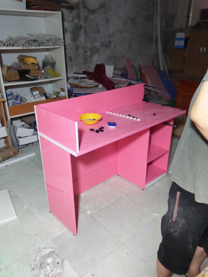 Bàn Thu Ngân Hồng Tại Hải Phòng